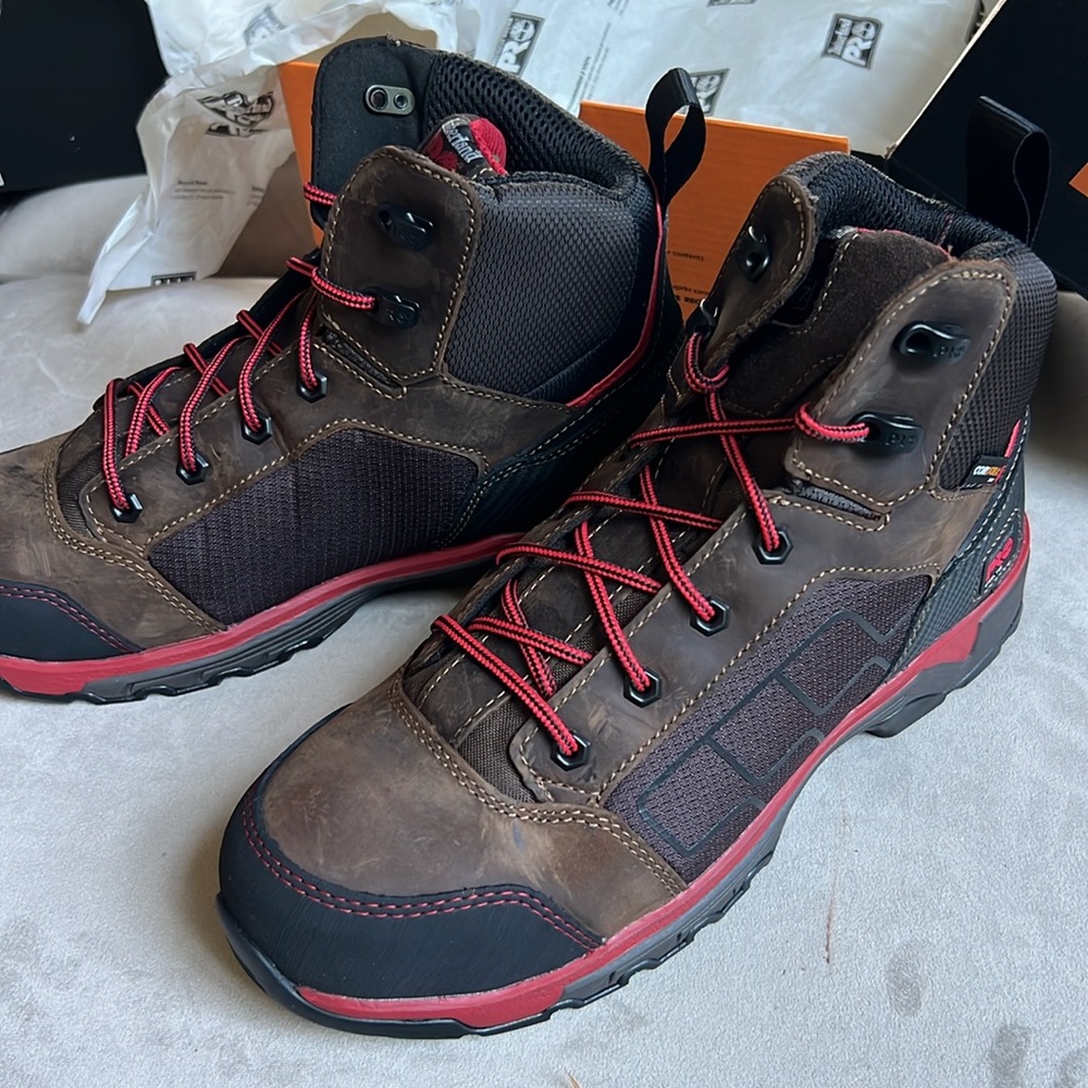 NWT Timberland Pro 6” Payload 11M Boots